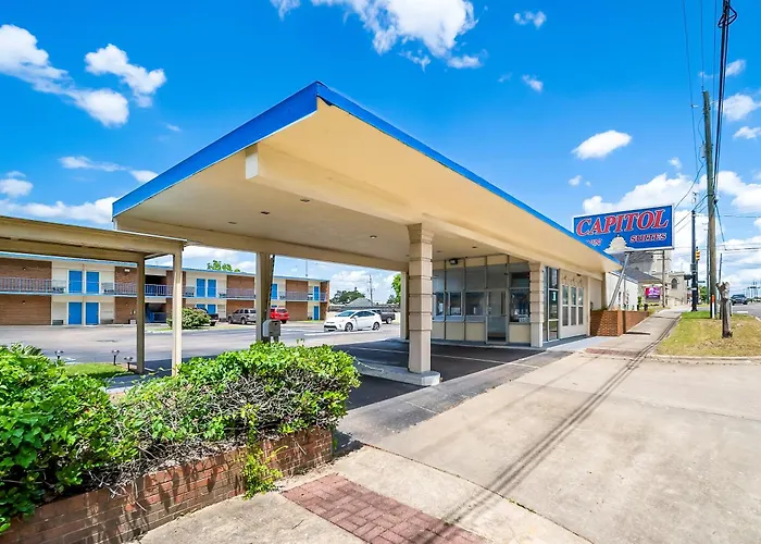 Capitol Inn And Suites